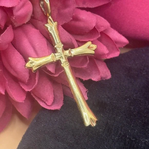 Yellow Gold 1.5” cross necklace pendant - Picture 8 of 13